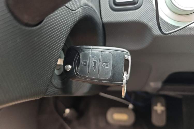 Used Wuling Hongguang MINIEV 2021 Macaron Premium Model – Lithium-NMC Interior 1