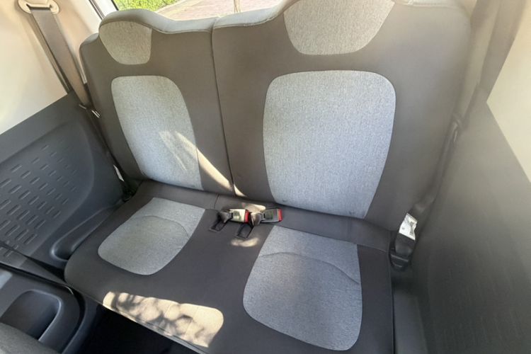 Used Wuling Hongguang MINIEV 2021 Macaron Fashion Model Lithium Iron Phosphate Interior 2