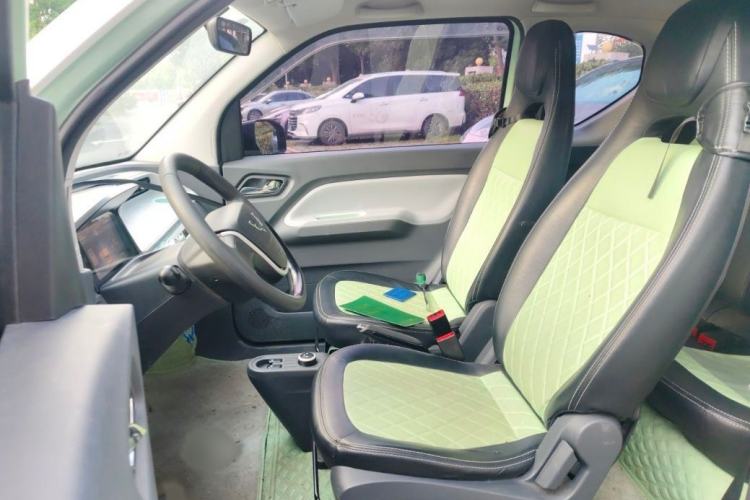 Used Wuling Hongguang MINIEV 2021 Macaron Premium Model – Lithium Iron Phosphate Interior 2