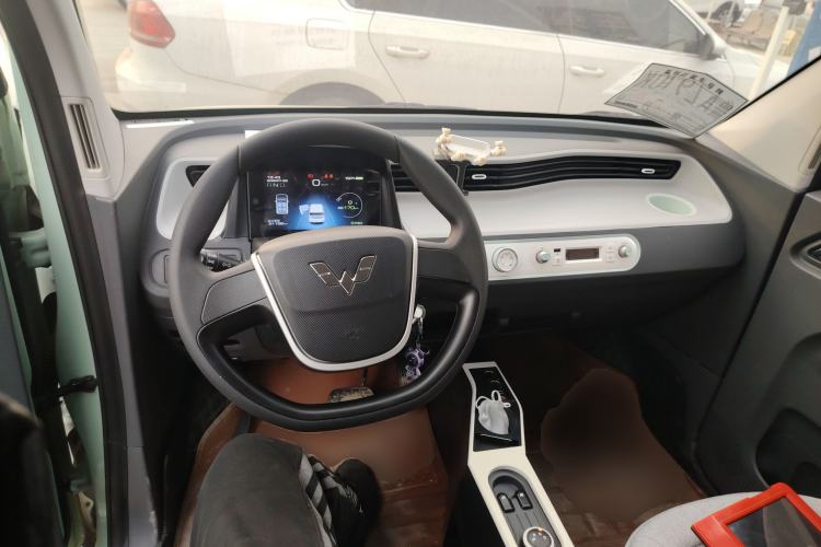 Used Wuling Hongguang MINIEV 2021 Macaron Premium Model – Lithium-NMC Interior 2