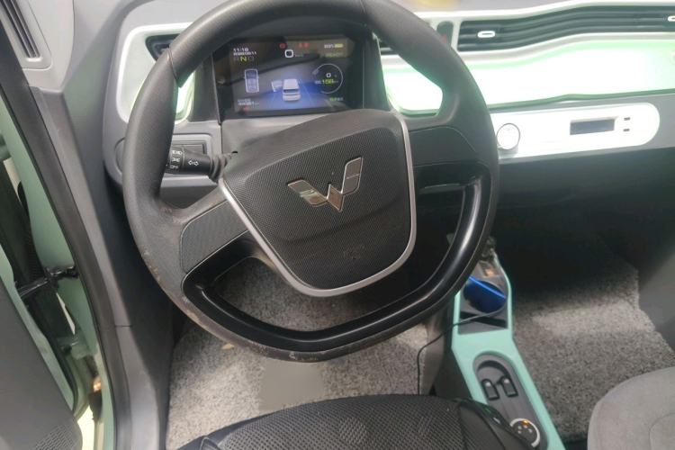 Used Wuling Hongguang MINIEV 2021 Macaron Premium Model – Lithium Iron Phosphate Interior 3