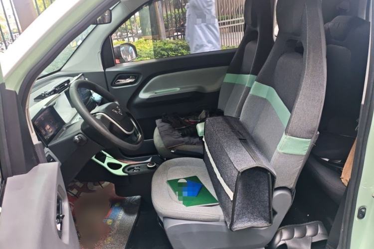 Used Wuling Hongguang MINIEV 2021 Macaron Premium Model – Lithium-NMC Interior 3