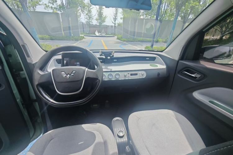 Used Wuling Hongguang MINIEV 2021 Macaron Premium Model – Lithium-NMC Interior 3