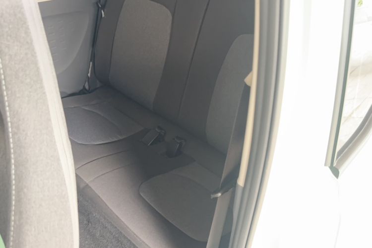 Used Wuling Hongguang MINIEV 2021 Macaron Premium Model – Lithium Iron Phosphate Interior 4
