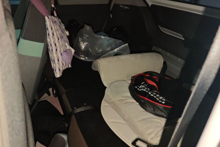Used Wuling Hongguang MINIEV 2021 Macaron Fashion Model Lithium Iron Phosphate Interior 4