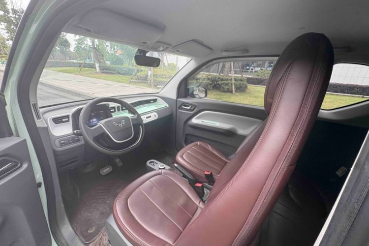 Used Wuling Hongguang MINIEV 2021 Macaron Premium Model – Lithium Iron Phosphate Interior 5