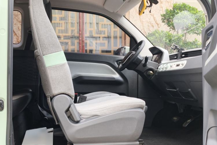 Used Wuling Hongguang MINIEV 2021 Macaron Premium Model – Lithium Iron Phosphate Interior 6