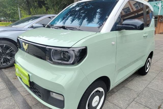 Ojetý Wuling Hongguang MINIEV 2021 Macaron Fashion Model Lithium Iron Phosphate