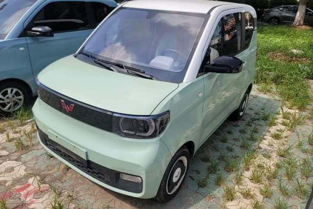 Used Wuling Hongguang MINIEV 2021 Macaron Premium Model – Lithium Iron Phosphate
