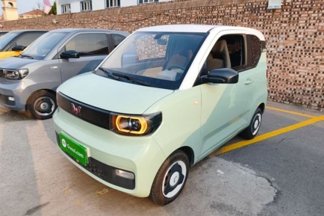Ojetý Wuling Hongguang MINIEV 2021 Macaron Fashion Model Lithium Iron Phosphate