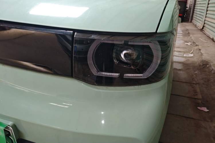 Used Wuling Hongguang MINIEV 2021 Macaron Fashion Model Lithium Iron Phosphate Left Front Headlight