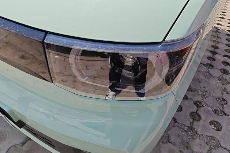 Used Wuling Hongguang MINIEV 2021 Macaron Fashion Model Lithium Iron Phosphate Left Front Headlight