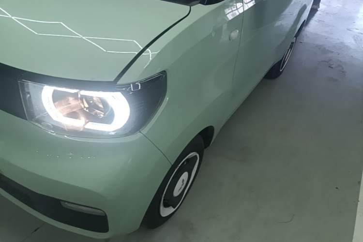 Used Wuling Hongguang MINIEV 2021 Macaron Premium Model – Lithium Iron Phosphate Left Front Headlight