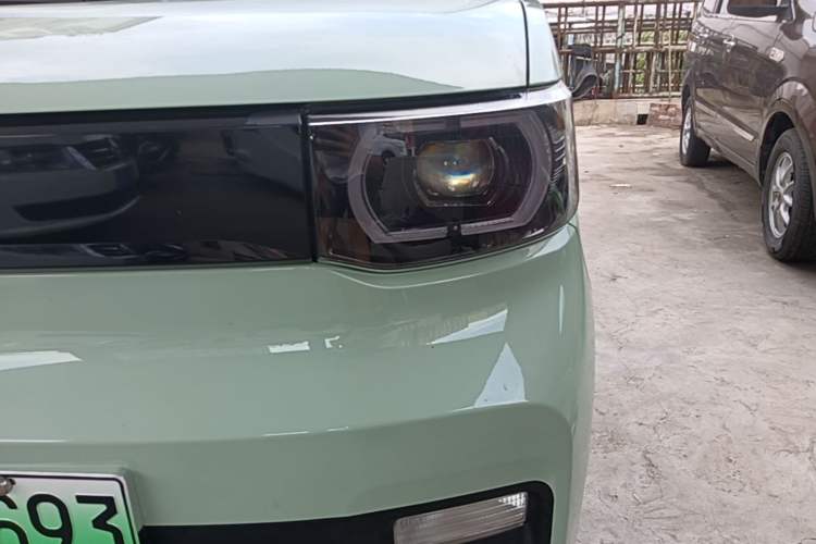 Used Wuling Hongguang MINIEV 2021 Macaron Fashion Model Lithium Iron Phosphate Left Front Headlight