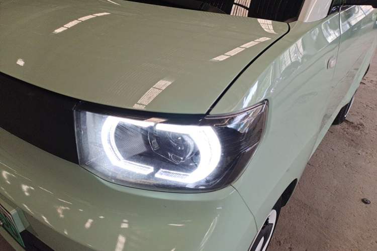 Used Wuling Hongguang MINIEV 2021 Macaron Premium Model – Lithium Iron Phosphate Left Front Headlight