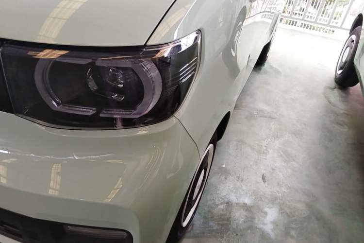 Used Wuling Hongguang MINIEV 2021 Macaron Premium Model – Lithium Iron Phosphate Left Front Headlight