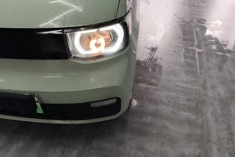 Used Wuling Hongguang MINIEV 2021 Macaron Premium Model – Lithium Iron Phosphate Left Front Headlight