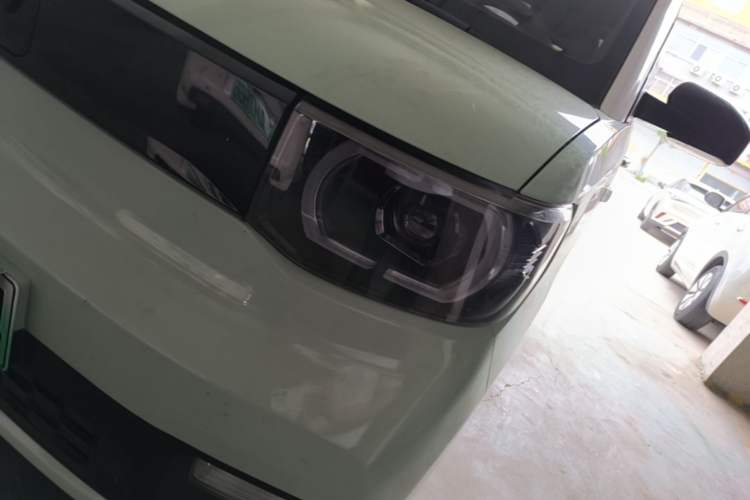 Used Wuling Hongguang MINIEV 2021 Macaron Fashion Model Lithium Iron Phosphate Left Front Headlight