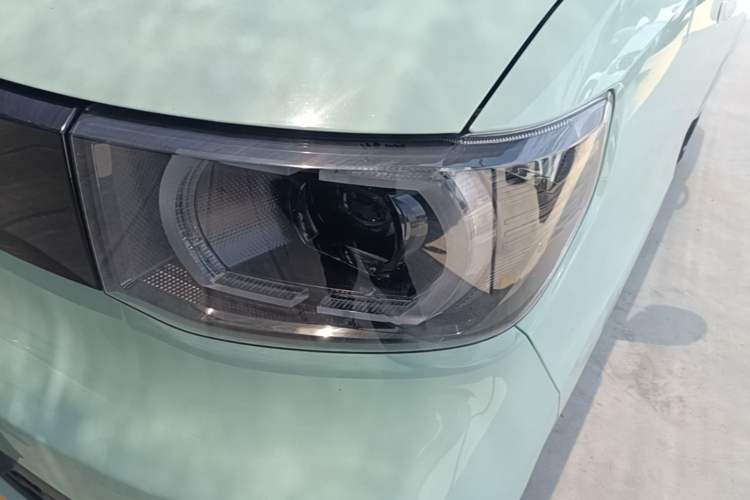 Used Wuling Hongguang MINIEV 2021 Macaron Fashion Model Lithium Iron Phosphate Left Front Headlight