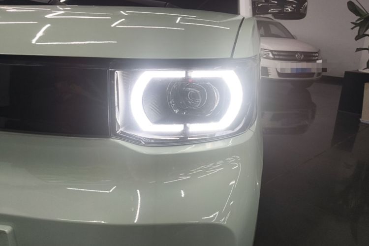 Used Wuling Hongguang MINIEV 2021 Macaron Fashion Model Lithium Iron Phosphate Left Front Headlight