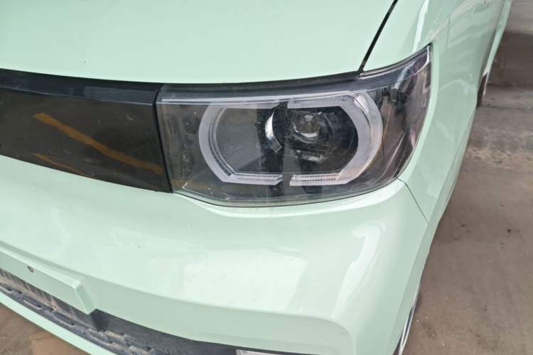 Used Wuling Hongguang MINIEV 2021 Macaron Fashion Model Lithium Iron Phosphate Left Front Headlight