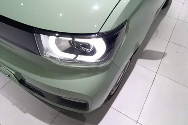 Used Wuling Hongguang MINIEV 2021 Macaron Premium Model – Lithium Iron Phosphate Left Front Headlight