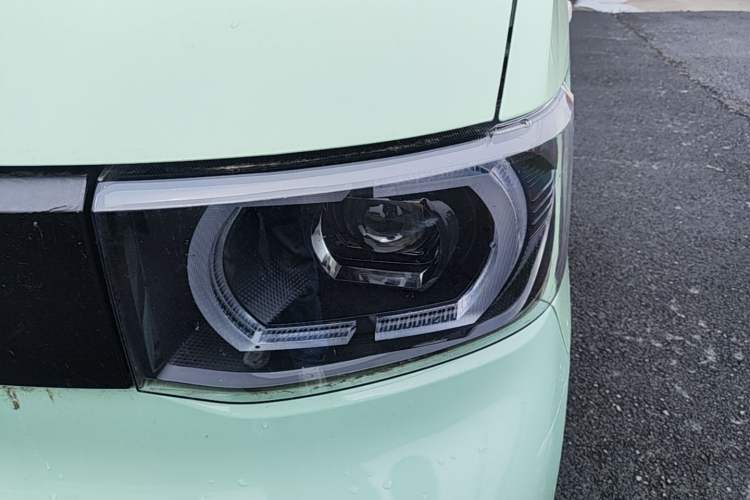 Used Wuling Hongguang MINIEV 2021 Macaron Fashion Model Lithium Iron Phosphate Left Front Headlight