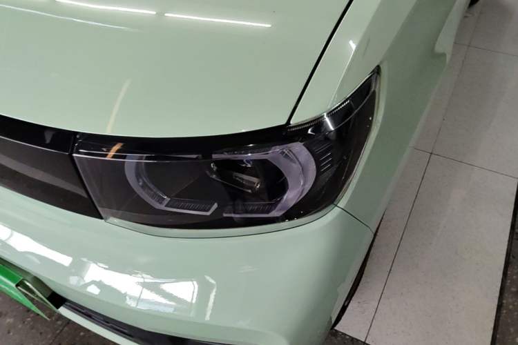 Used Wuling Hongguang MINIEV 2021 Macaron Premium Model – Lithium Iron Phosphate Left Front Headlight
