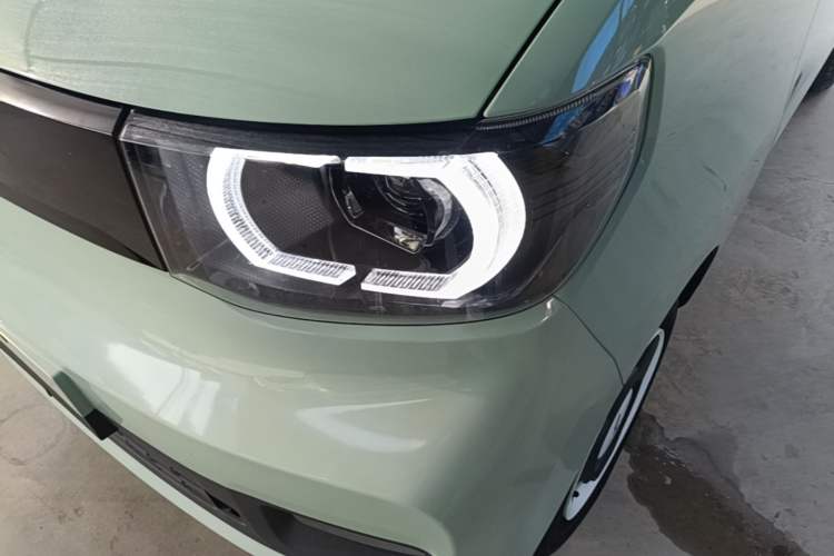 Used Wuling Hongguang MINIEV 2021 Macaron Fashion Model Lithium Iron Phosphate Left Front Headlight