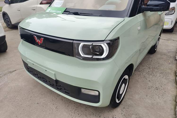 Used Wuling Hongguang MINIEV 2021 Macaron Sandwich Model 170 km Lithium Iron Phosphate Left Front Headlight