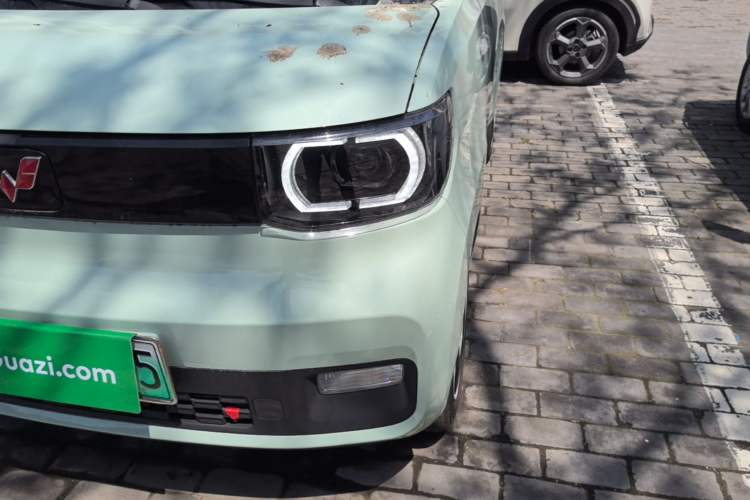 Used Wuling Hongguang MINIEV 2021 Macaron Fashion Edition Lithium-Ion Battery Left Front Headlight