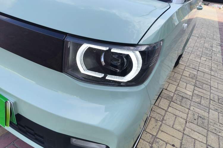 Used Wuling Hongguang MINIEV 2021 Macaron Premium Model – Lithium Iron Phosphate Left Front Headlight