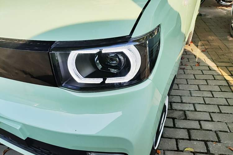 Used Wuling Hongguang MINIEV 2021 Macaron Premium Model – Lithium Iron Phosphate Left Front Headlight