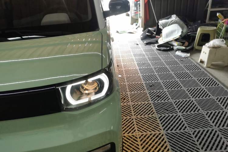 Used Wuling Hongguang MINIEV 2021 Macaron Premium Model – Lithium Iron Phosphate Left Front Headlight