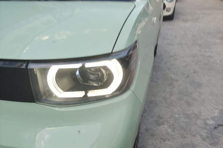 Used Wuling Hongguang MINIEV 2021 Macaron Premium Model – Lithium Iron Phosphate Left Front Headlight