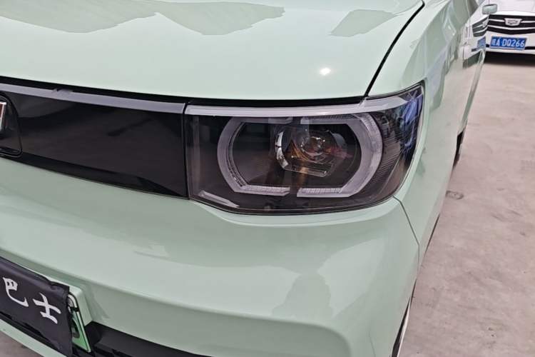 Used Wuling Hongguang MINIEV 2021 Macaron Premium Model – Lithium Iron Phosphate Left Front Headlight