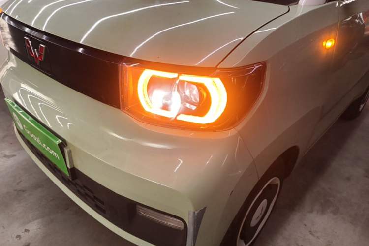 Used Wuling Hongguang MINIEV 2021 Macaron Fashion Model Lithium Iron Phosphate Left Front Headlight