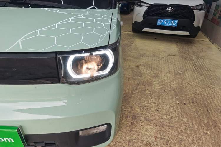 Used Wuling Hongguang MINIEV 2021 Macaron Premium Model – Lithium Iron Phosphate Left Front Headlight