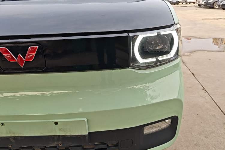 Used Wuling Hongguang MINIEV 2021 Macaron Premium Model – Lithium Iron Phosphate Left Front Headlight