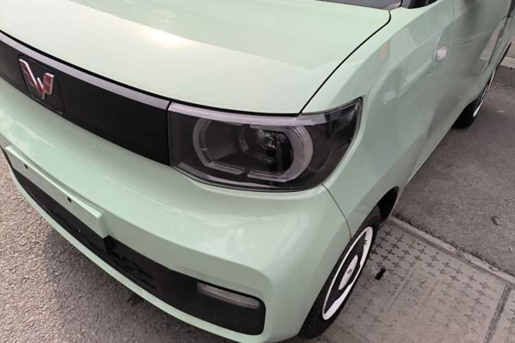 Used Wuling Hongguang MINIEV 2021 Macaron Fashion Model Lithium Iron Phosphate Left Front Headlight