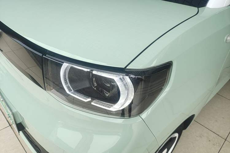 Used Wuling Hongguang MINIEV 2021 Macaron Premium Model – Lithium-NMC Left Front Headlight