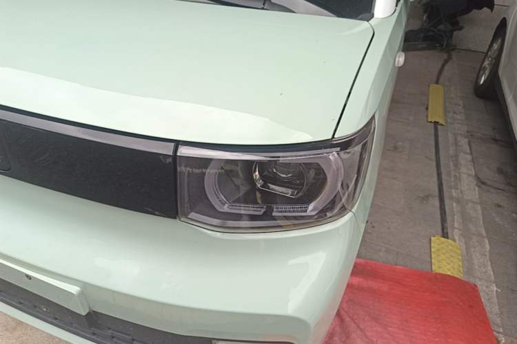 Used Wuling Hongguang MINIEV 2021 Macaron Premium Model – Lithium-NMC Left Front Headlight