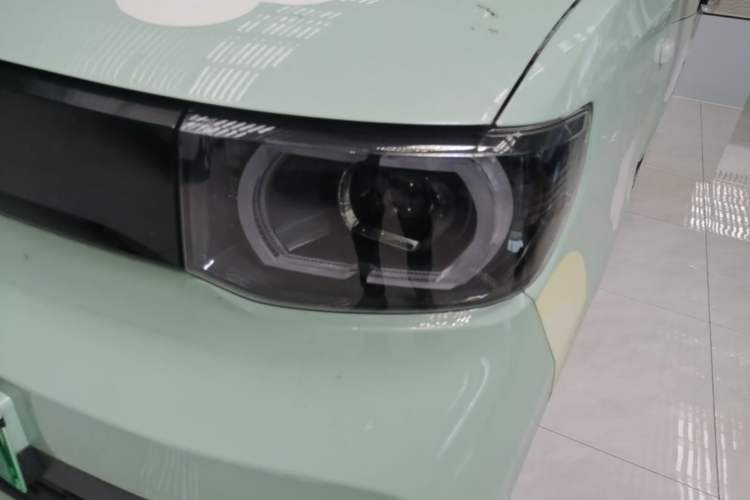 Used Wuling Hongguang MINIEV 2021 Macaron Premium Model – Lithium Iron Phosphate Left Front Headlight
