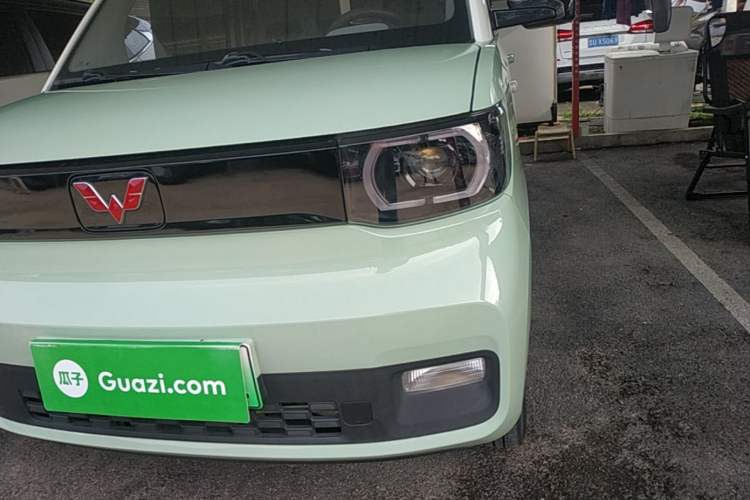 Used Wuling Hongguang MINIEV 2021 Macaron Premium Model – Lithium Iron Phosphate Left Front Headlight