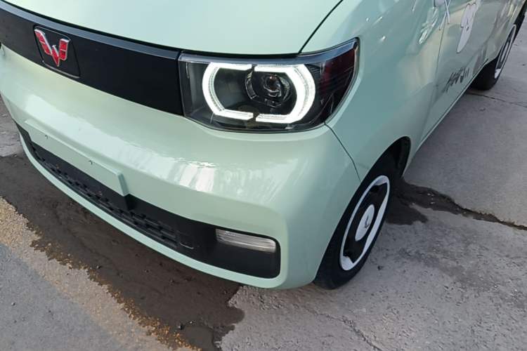 Used Wuling Hongguang MINIEV 2021 Macaron Premium Model – Lithium-NMC Left Front Headlight