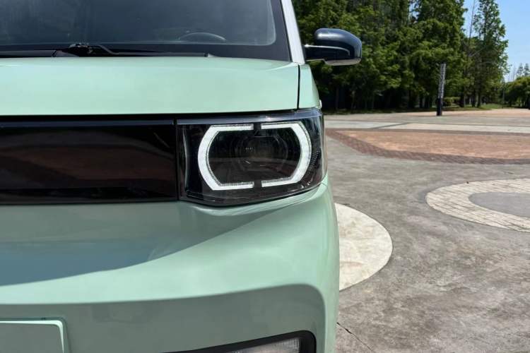 Used Wuling Hongguang MINIEV 2021 Macaron Premium Model – Lithium Iron Phosphate Left Front Headlight