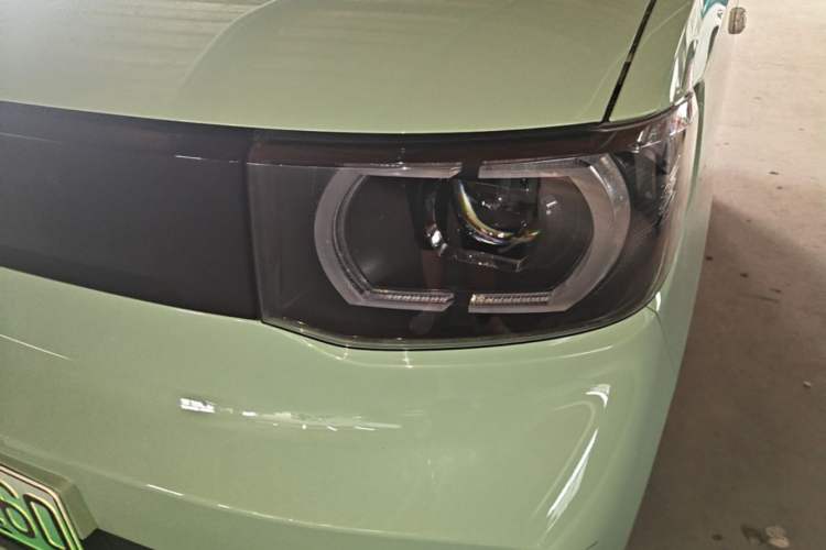 Used Wuling Hongguang MINIEV 2021 Macaron Fashion Model Lithium Iron Phosphate Left Front Headlight