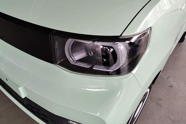 Used Wuling Hongguang MINIEV 2021 Macaron Fashion Model Lithium Iron Phosphate Left Front Headlight