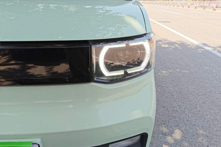 Used Wuling Hongguang MINIEV 2021 Macaron Premium Model – Lithium Iron Phosphate Left Front Headlight