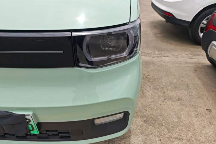Used Wuling Hongguang MINIEV 2021 Macaron Fashion Model Lithium Iron Phosphate Left Front Headlight